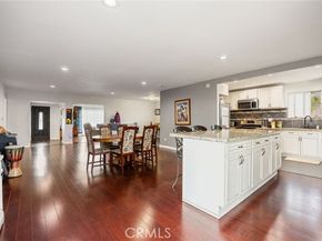 9419 Haskell Avenue, North Hills (los Angeles) CA 91343