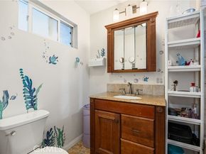 9419 Haskell Avenue, North Hills (los Angeles) CA 91343