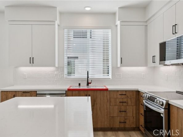 1693 Coral Sea Lane, San Pedro (los Angeles) CA 90731