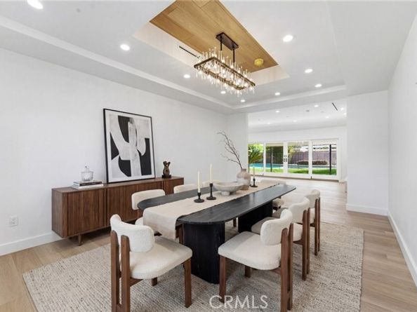 19510 Merridy, Northridge (los Angeles) CA 91324