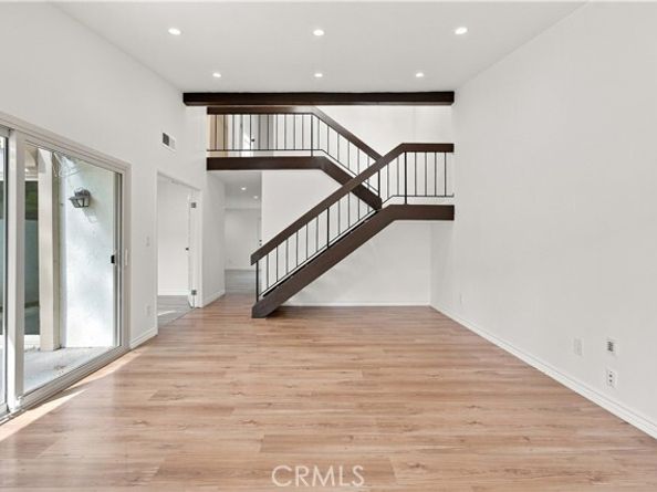 10120 Larwin Avenue 3, Chatsworth (los Angeles) CA 91311