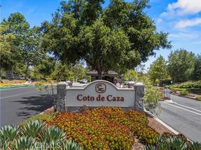 71 Via Barcaza, Laguna Hills CA 92679