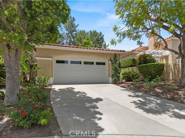 71 Via Barcaza, Laguna Hills CA 92679