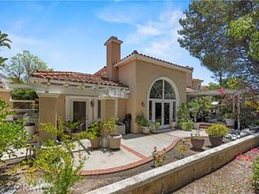 71 Via Barcaza, Laguna Hills CA 92679