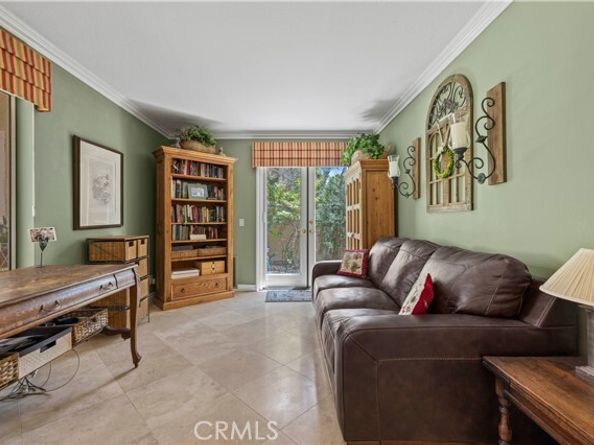 71 Via Barcaza, Laguna Hills CA 92679