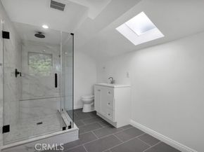 10732 Hatteras Street, North Hollywood (los Angeles) CA 91601