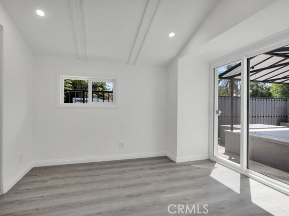 10732 Hatteras Street, North Hollywood (los Angeles) CA 91601