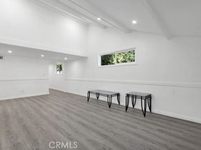 10732 Hatteras Street, North Hollywood (los Angeles) CA 91601
