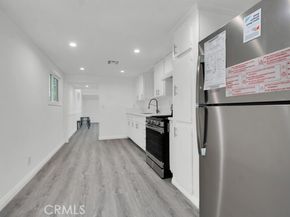 10732 Hatteras Street, North Hollywood (los Angeles) CA 91601