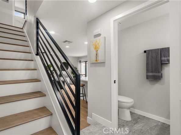 11845 Gladstone Avenue, Sylmar (los Angeles) CA 91342
