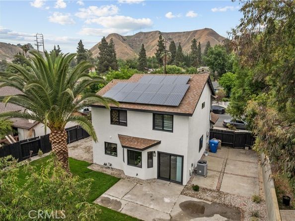11845 Gladstone Avenue, Sylmar (los Angeles) CA 91342