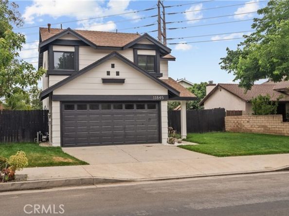 11845 Gladstone Avenue, Sylmar (los Angeles) CA 91342