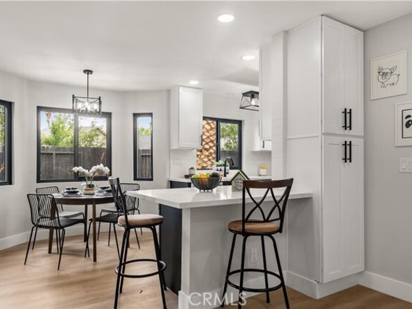 11845 Gladstone Avenue, Sylmar (los Angeles) CA 91342