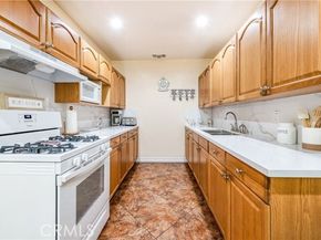 16053 Devonshire Street, Granada Hills (los Angeles) CA 91344