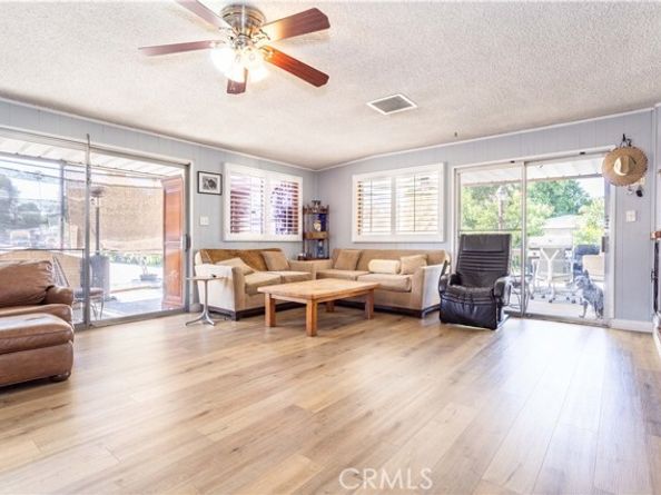 7645 Wilbur Avenue, Reseda (los Angeles) CA 91335
