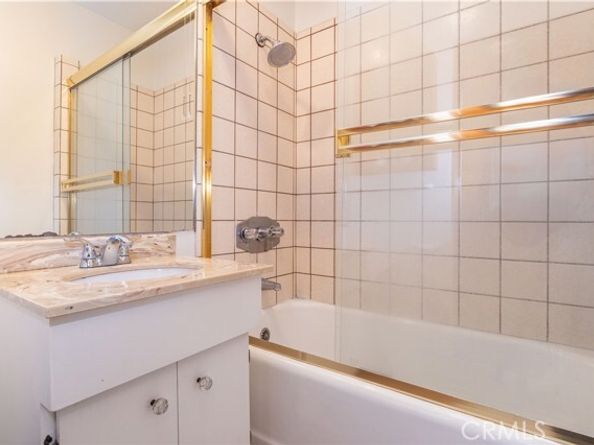 7645 Wilbur Avenue, Reseda (los Angeles) CA 91335