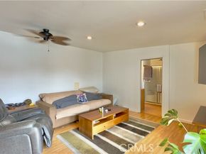 11806 Neenach Street, Sun Valley (los Angeles) CA 91352