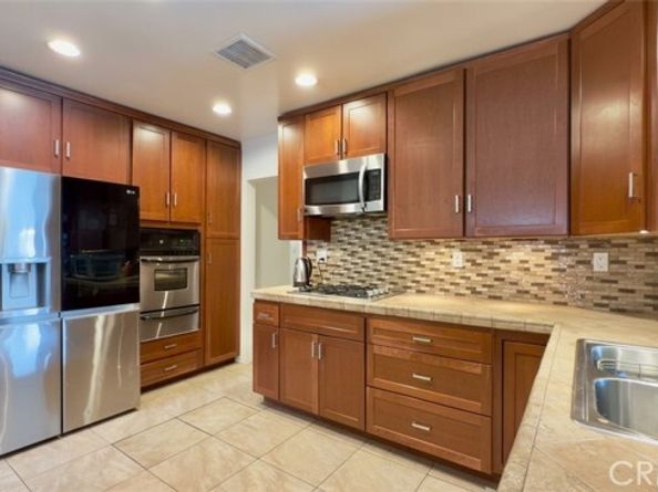 11806 Neenach Street, Sun Valley (los Angeles) CA 91352