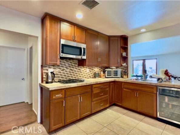 11806 Neenach Street, Sun Valley (los Angeles) CA 91352