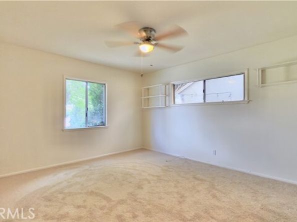 11806 Neenach Street, Sun Valley (los Angeles) CA 91352