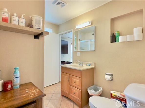 11806 Neenach Street, Sun Valley (los Angeles) CA 91352
