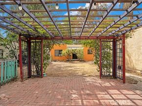 4948 Riverton Avenue, North Hollywood (los Angeles) CA 91601