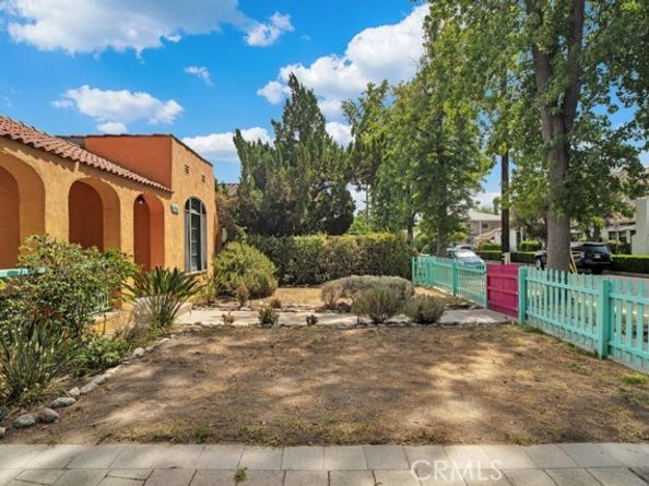 4948 Riverton Avenue, North Hollywood (los Angeles) CA 91601