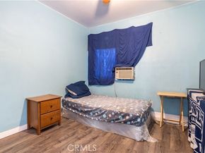 11044 Borden Avenue, Pacoima (los Angeles) CA 91331