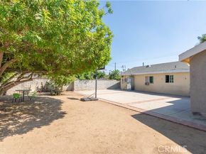 11044 Borden Avenue, Pacoima (los Angeles) CA 91331