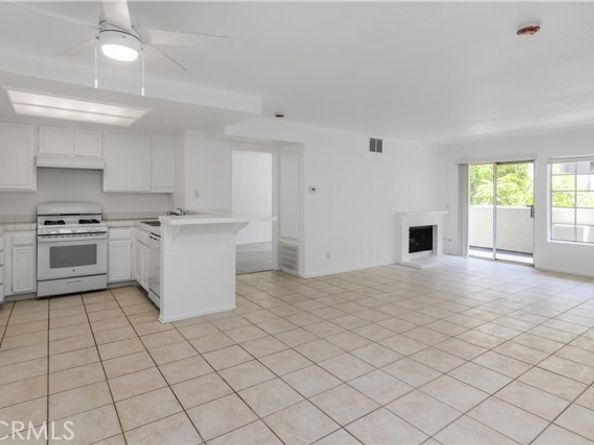 20235 Keswick Street 102, Winnetka (los Angeles) CA 91306