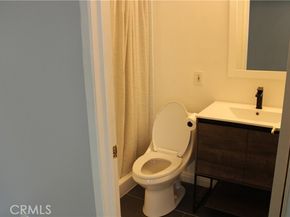 5700 Etiwanda Avenue 216, Tarzana (los Angeles) CA 91356