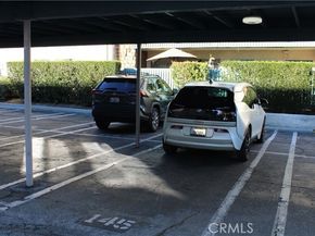 5700 Etiwanda Avenue 216, Tarzana (los Angeles) CA 91356