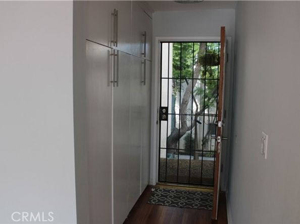 5700 Etiwanda Avenue 216, Tarzana (los Angeles) CA 91356