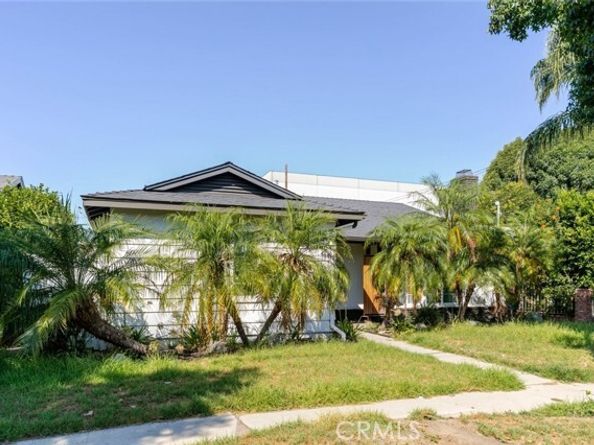 7459 Sylmar Avenue, Van Nuys (los Angeles) CA 91405