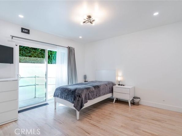 7459 Sylmar Avenue, Van Nuys (los Angeles) CA 91405