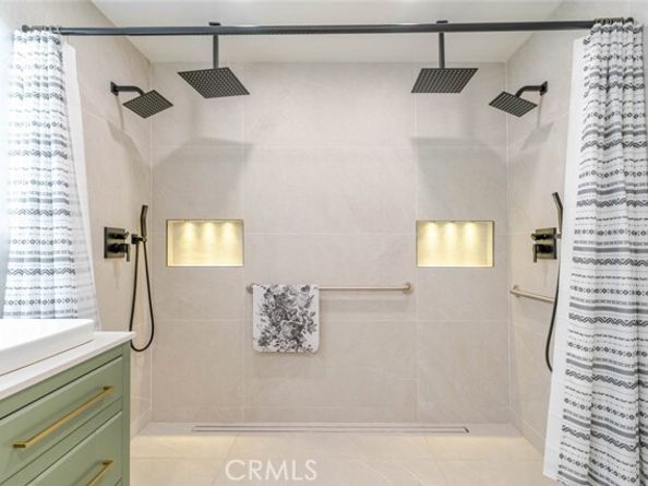 7459 Sylmar Avenue, Van Nuys (los Angeles) CA 91405