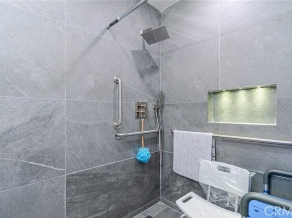 7459 Sylmar Avenue, Van Nuys (los Angeles) CA 91405