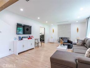 7459 Sylmar Avenue, Van Nuys (los Angeles) CA 91405