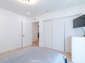 7459 Sylmar Avenue, Van Nuys (los Angeles) CA 91405