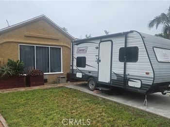 739 W 102nd