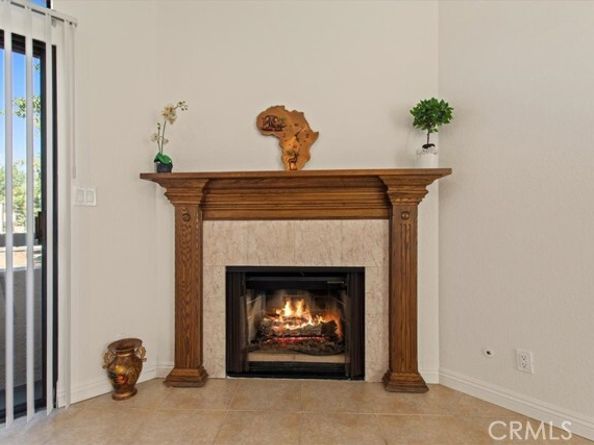7230 Kelvin Avenue 6, Winnetka (los Angeles) CA 91306