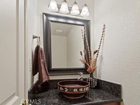 7230 Kelvin Avenue 6, Winnetka (los Angeles) CA 91306