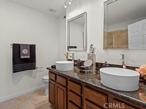 7230 Kelvin Avenue 6, Winnetka (los Angeles) CA 91306