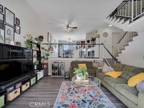 10030 Owensmouth Avenue 66, Chatsworth (los Angeles) CA 91311