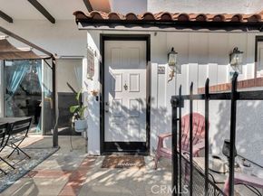 10030 Owensmouth Avenue 66, Chatsworth (los Angeles) CA 91311