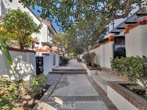 10030 Owensmouth Avenue 66, Chatsworth (los Angeles) CA 91311