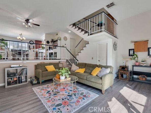 10030 Owensmouth Avenue 66, Chatsworth (los Angeles) CA 91311