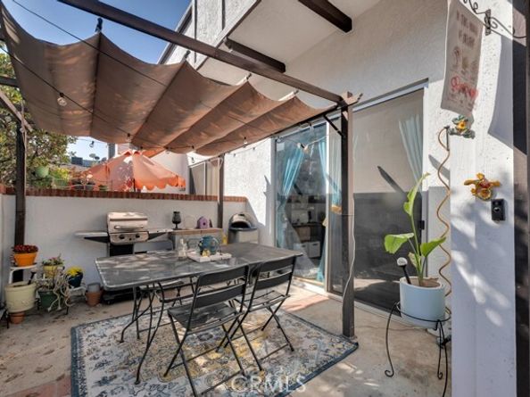 10030 Owensmouth Avenue 66, Chatsworth (los Angeles) CA 91311