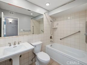 5700 Etiwanda Avenue 154, Tarzana (los Angeles) CA 91356