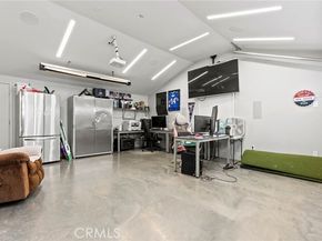 7741 Variel, Canoga Park (los Angeles) CA 91304